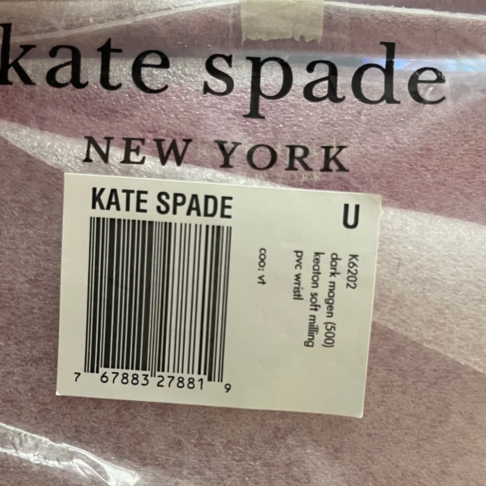 KATE SPADE Wristlet - Picture 5 of 5